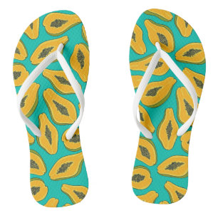 Papaya snijwonden op turquoise teenslippers