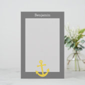 Papeterie Ancre jaune avec le nom fait sur commande - gris (Debout devant)