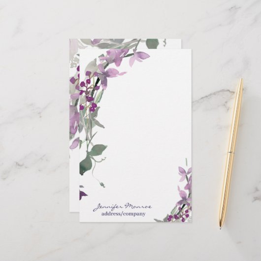 Papeterie Aquarelle violette florale personnalisée (Devant/Arrière en situation)