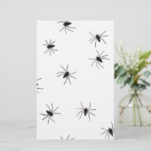Papeterie araignées (Debout devant)