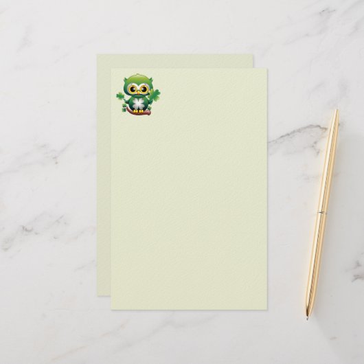 Papeterie Bébé Hibou Mignon St Patrick Dessin Animé (Devant/Arrière en situation)
