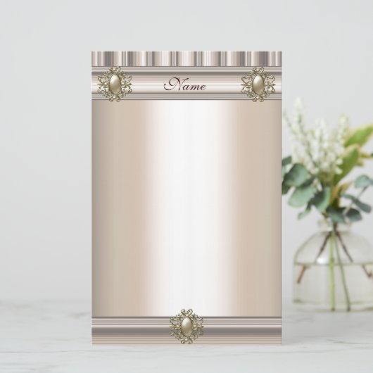 Papeterie Bijou en perle beige soie (Debout devant)