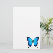 Papeterie bleue de papillon d'Ulysse (Debout devant)