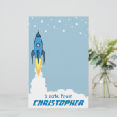 Papeterie Blue Rocket Ship External Space Kids Nom monogramm (Debout devant)