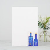 Papeterie Bouteilles en verre bleu (Debout devant)
