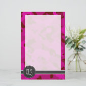 Papeterie Camo Deep Cerise; Camouflage; Chalboard (Debout devant)