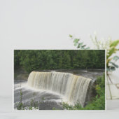 Papeterie cascade stationnaire (Debout devant)