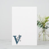 Papeterie celtique de la lettre V (Debout devant)