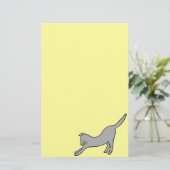 Papeterie Chat à étirer gris sur jaune (Debout devant)