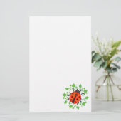 Papeterie coccinelle rouge (Debout devant)