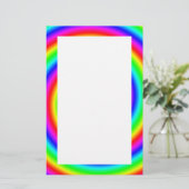 Papeterie Couleurs d'arc-en-ciel. Spirale lumineuse et (Debout devant)