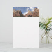 Papeterie Cour des Patriarches II du Parc national de Sion (Debout devant)