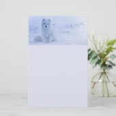 Papeterie Cute Arctic Fox sur Snowy Winter Arrière - plan (Debout devant)