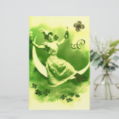 PAPETERIE DAY PATRICK'S DAY LUNE LADY AVEC MONOGRAM SHAMROCK (Debout devant)