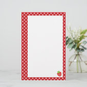 Papeterie de fraise (Debout devant)