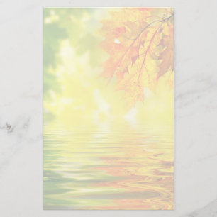 Papeterie Feuilles d'automne colorées se reflétant dans l'ea
