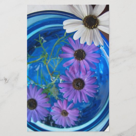 Papeterie Fleurs dans Piscine Bleue (Devant)