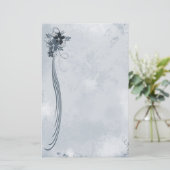 Papeterie florale bleue (Debout devant)