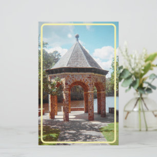 Papeterie Gazebo en calcaire stationnaire