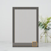 Papeterie Gris avec papier à rayures orange (Debout devant)