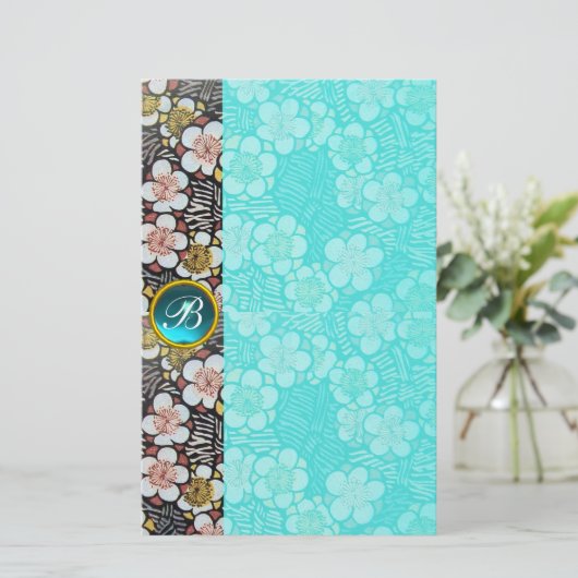 PAPETERIE HAIKU/BLACK WHITE SPRING FLEURS BLEU GEM MONOGRAM (Debout devant)