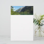 Papeterie Lac Avalanche II dans le parc national Glacier (Debout devant)