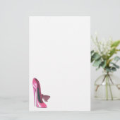Papeterie L'art de la chaussure de Stiletto rose (Debout devant)