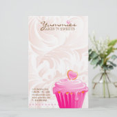 Papeterie Le coeur de rose de chef de pâtisserie de (Debout devant)