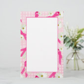 Papeterie Le ruban rose et les marguerites (Debout devant)