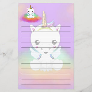 Papeterie Licorne de nuage d'arc-en-ciel sur le pourpre