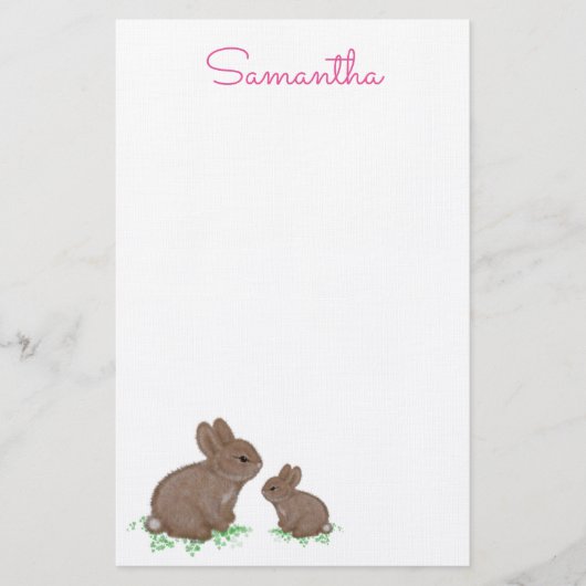 Papeterie Maman mignonne et bébé lapin dans du trèfle (Devant)