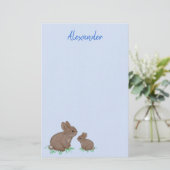 Papeterie Maman mignonne et bébé lapin dans un bleu trèfle (Debout devant)
