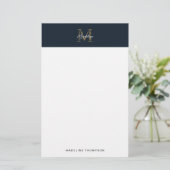 Papeterie Minimalist Script Metallic Navy Blue Gold Monogram (Debout devant)