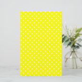 Papeterie Motif à pois jaune et blanc (Debout devant)