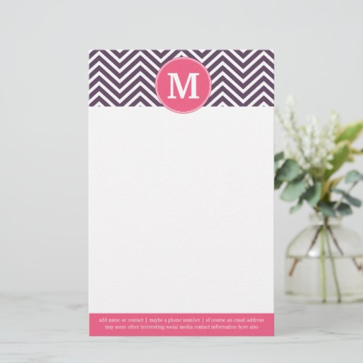 Papeterie Motif Chevron avec Monogramme - rose violet (Debout devant)