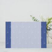 Papeterie Motif de bateau à voile. Bleu-foncé. (Debout devant)