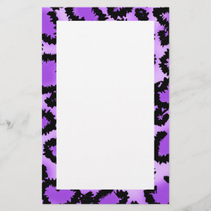 Papeterie Motif Empreinte de léopard violet et noir.