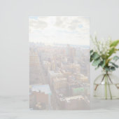 Papeterie New York City (Debout devant)