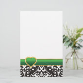 Papeterie Noir blanc damassé avec bande verte et coeur (Debout devant)