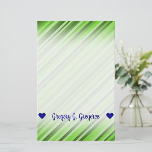 Papeterie Nom personnalisable ; Motif de lignes/bandes verte (Debout devant)