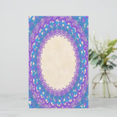 Papeterie Pages papier à lettres en dentelle bleu violet (Debout devant)