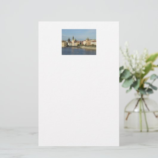 Papeterie Papier à écriture fixe de Prague République tchèqu (Debout devant)