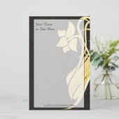 Papeterie Papier à fleurs dorées (Debout devant)