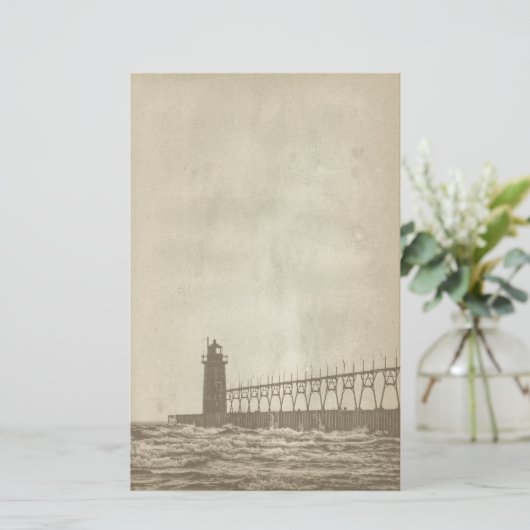Papeterie Papier phare vintage (Debout devant)