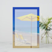 Papeterie Parapluie de plage jaune et chaises impeccables (Debout devant)