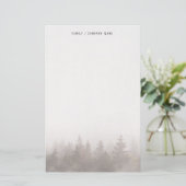 Papeterie personnalisée de forêt brumeuse (Debout devant)
