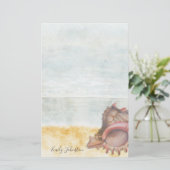 Papeterie personnalisée par coquillage (Debout devant)