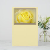 Papeterie Plan rapproché de rose jaune (Debout devant)