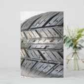 Papeterie Pneu (Debout devant)