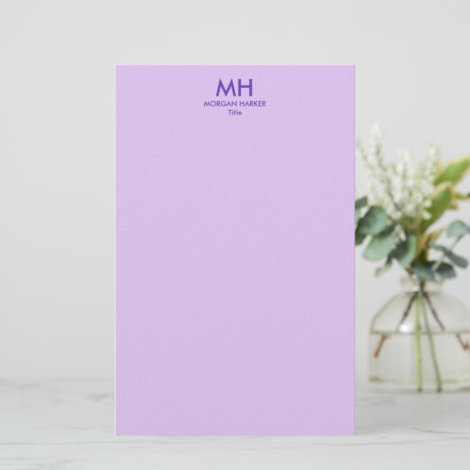 Papeterie Purple Lilac Minimal Clean Initials (Debout devant)